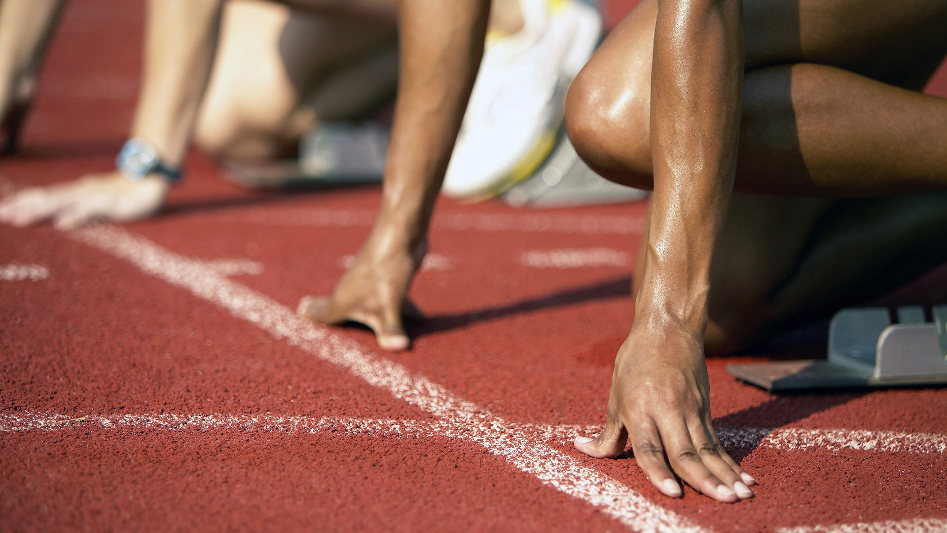 _自然攀岩探险：回归大山的纯粹运动_，自由攀岩第一人