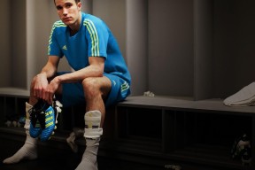 开云竞猜官网-_现场趣味互动：粉丝投票、签名会精彩不断_，明星投票粉丝投票的链接